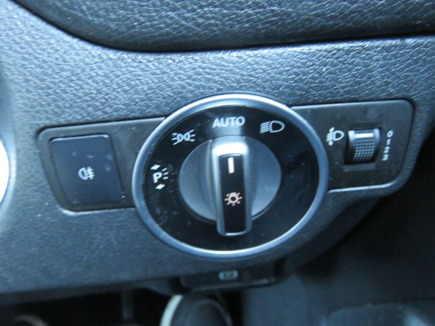 Used Mercedes-Benz CLA 2015 for sale - 77015375: Photo 33