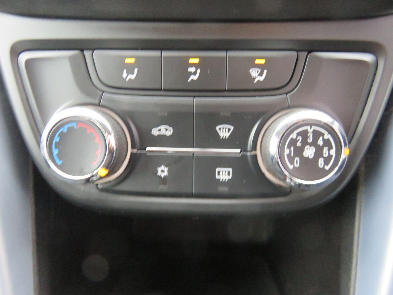 Used Vauxhall Zafira 2016 for sale - 76549260: Photo 32