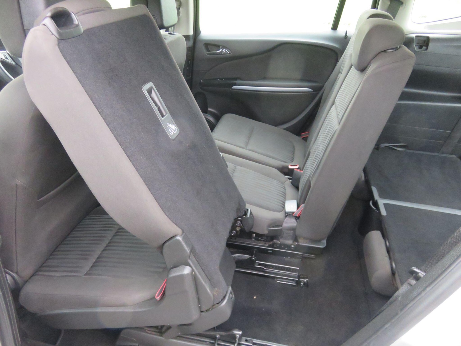 Used Vauxhall Zafira 2016 for sale - 76549260: Photo 44