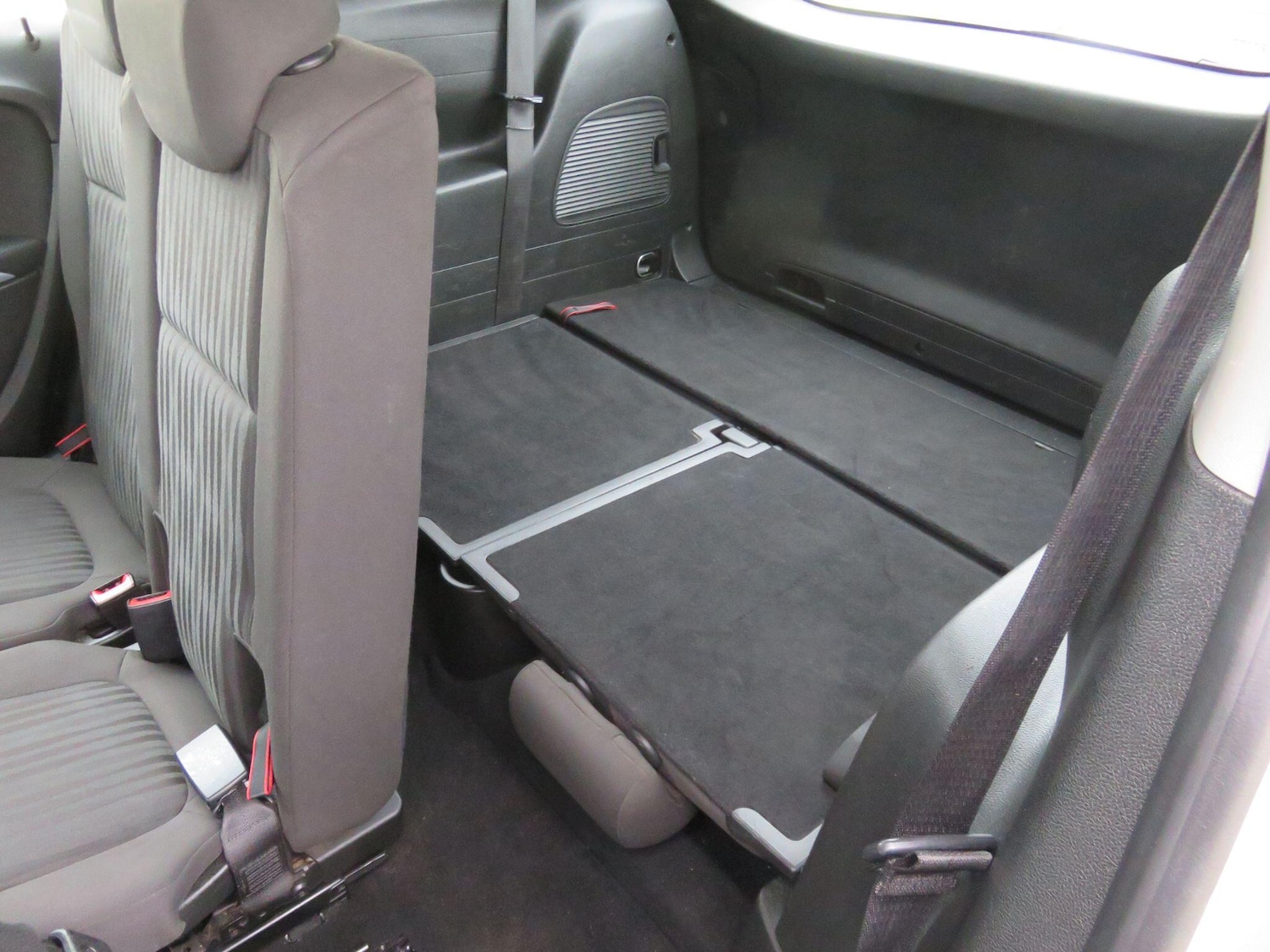 Used Vauxhall Zafira 2016 for sale - 76549260: Photo 45