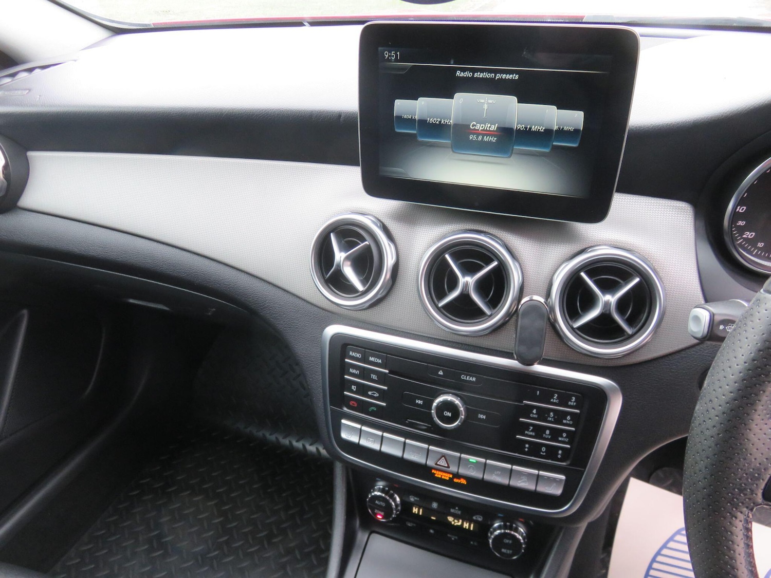 Used Mercedes-Benz GLA 2018 for sale - 76993463: Photo 24