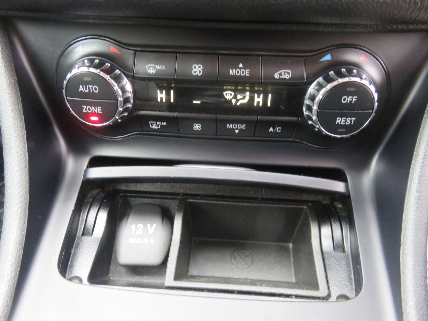 Used Mercedes-Benz GLA 2018 for sale - 76993463: Photo 26