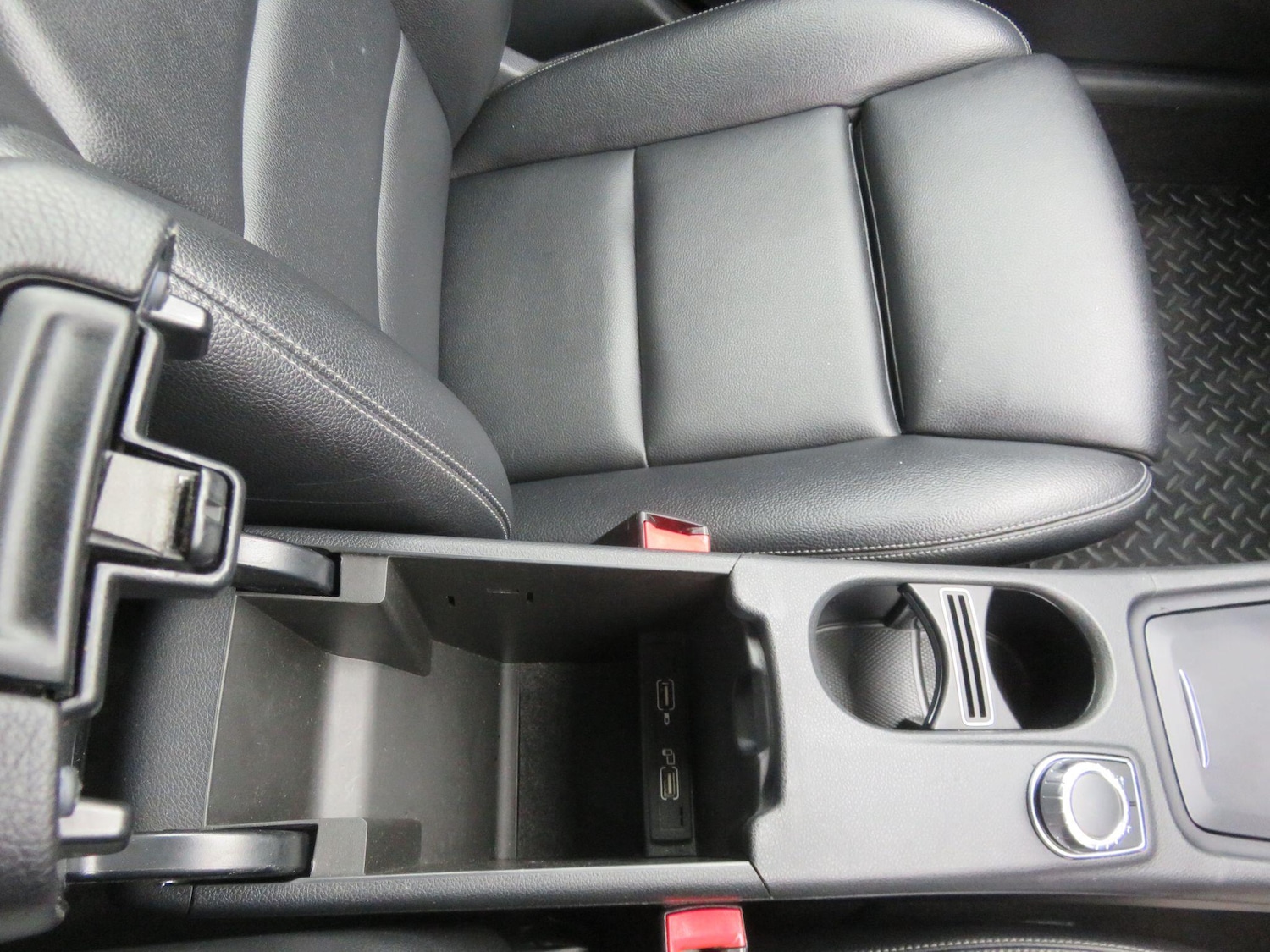 Used Mercedes-Benz GLA 2018 for sale - 76993463: Photo 36