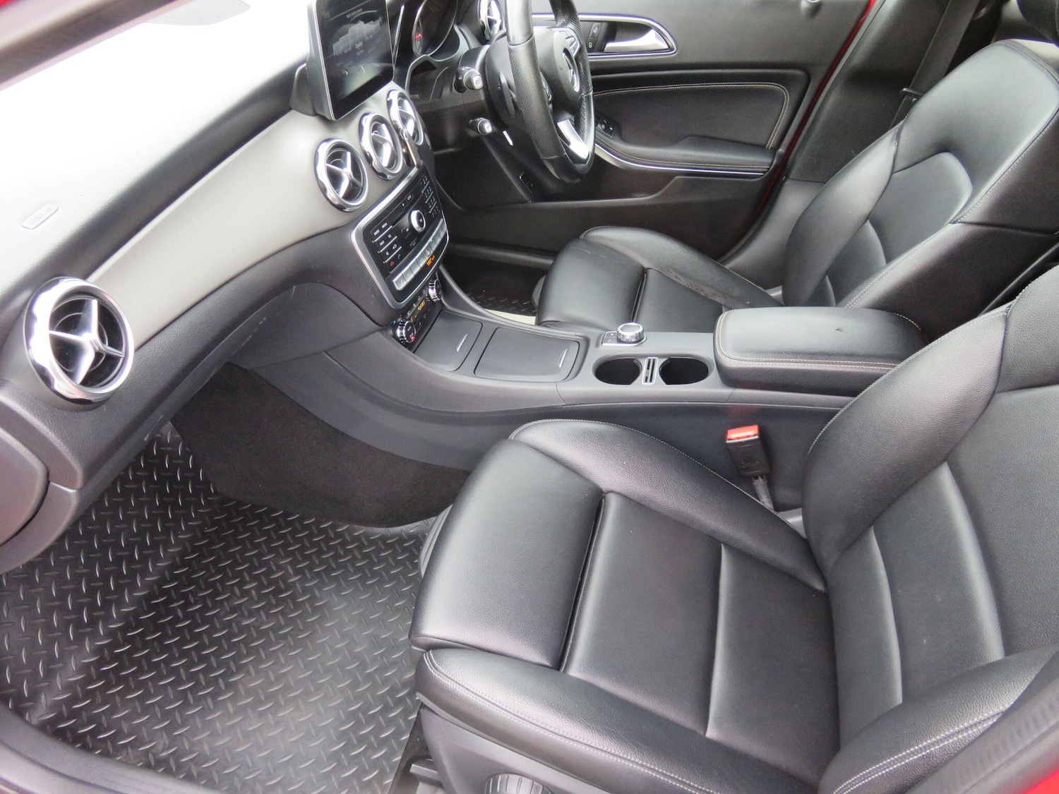 Used Mercedes-Benz GLA 2018 for sale - 76993463: Photo 38