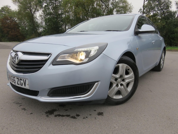 Used Vauxhall Insignia 2016 for sale - 76269682: Photo 2