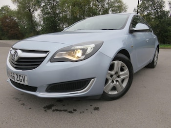 Used Vauxhall Insignia 2016 for sale - 76269682: Photo 2