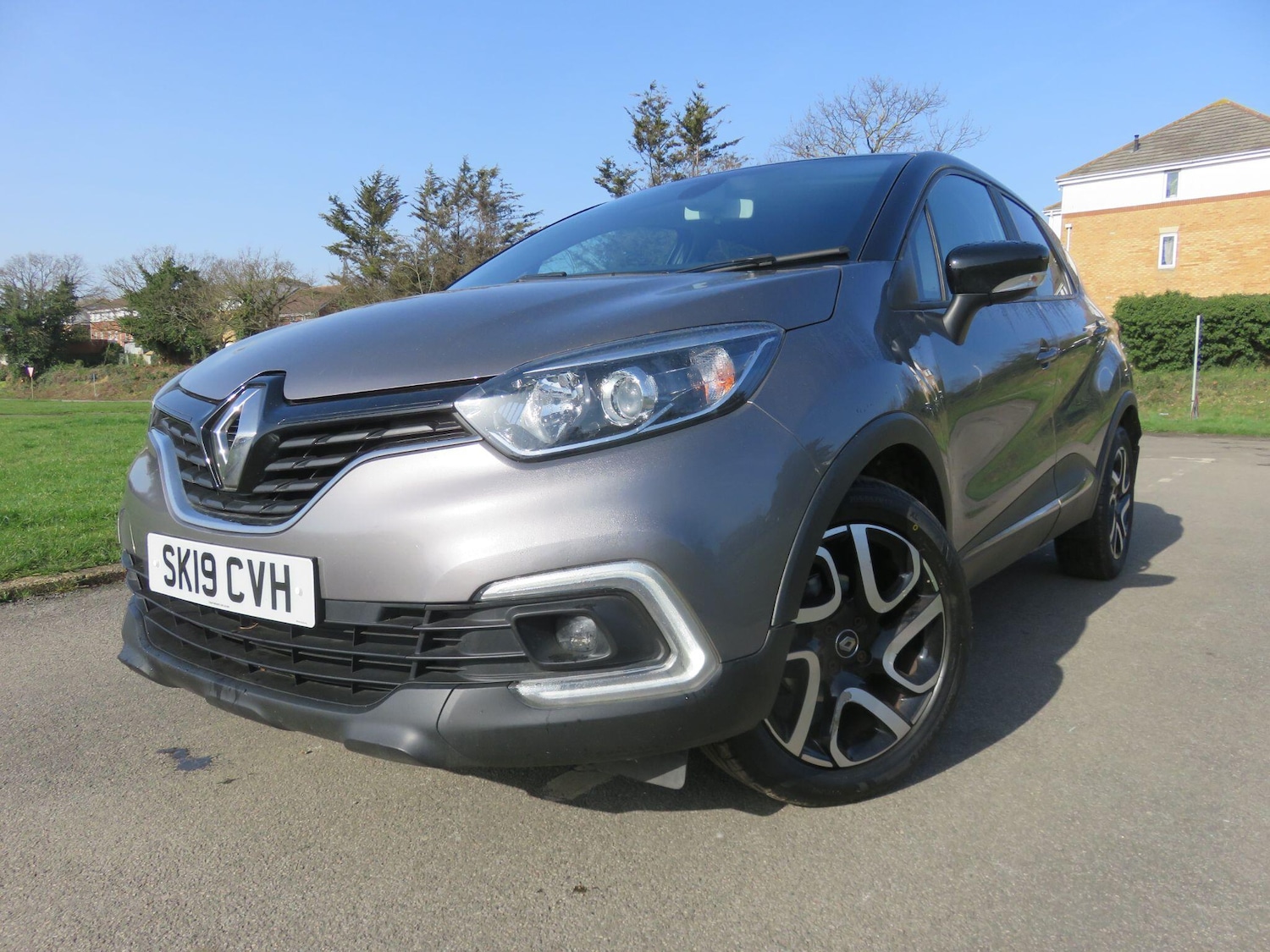Used Renault Captur 2019 for sale - 77671328: Photo 2