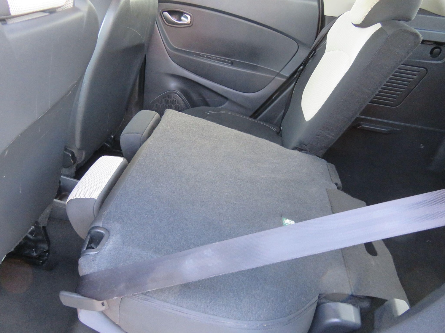 Used Renault Captur 2019 for sale - 77671328: Photo 39