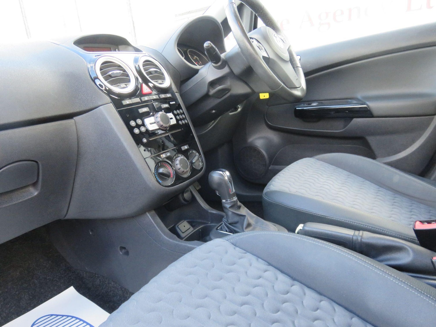 Used Vauxhall Corsa for sale - 77538285: Photo 32