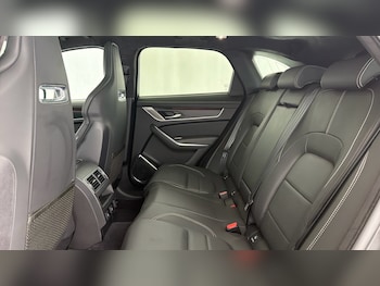 Used Jaguar F-Pace 2024 for sale - 79369667: Photo