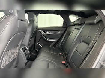 Used Jaguar F-Pace 2022 for sale - 79262602: Photo
