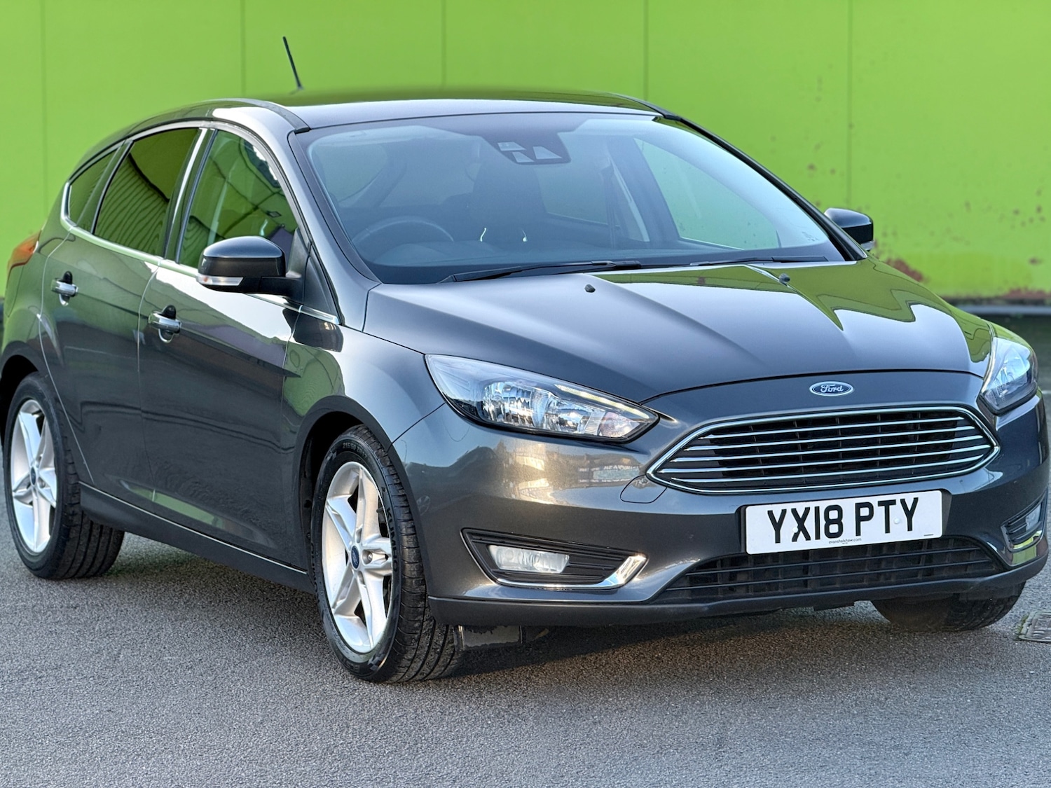Used Ford Focus 2018 for sale - 76787040: Photo 1