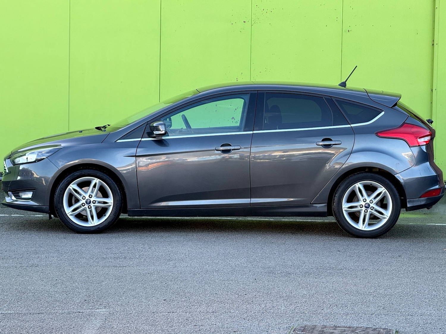 Used Ford Focus 2018 for sale - 76787040: Photo 7