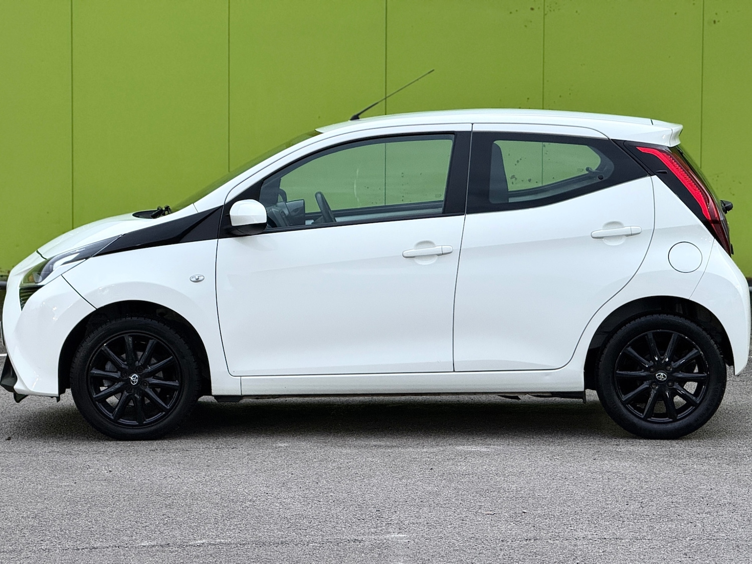 Used Toyota AYGO 2019 for sale - 76834716: Photo 7