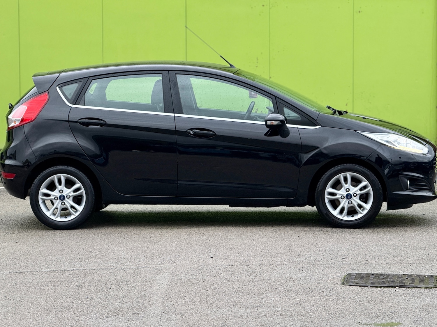 Used Ford Fiesta 2017 for sale - 76772299: Photo 8