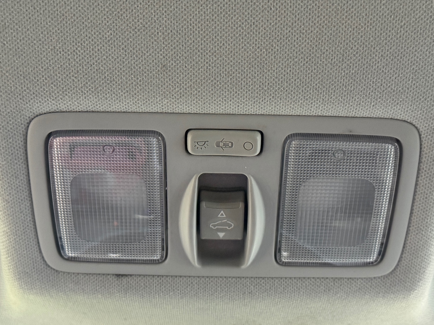 Used Hyundai i10 2015 for sale - 77426218: Photo 27