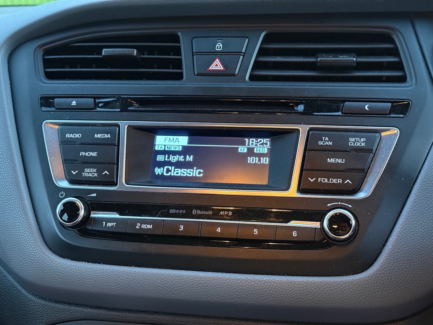 Used Hyundai i20 2017 for sale - 78036259: Photo 19