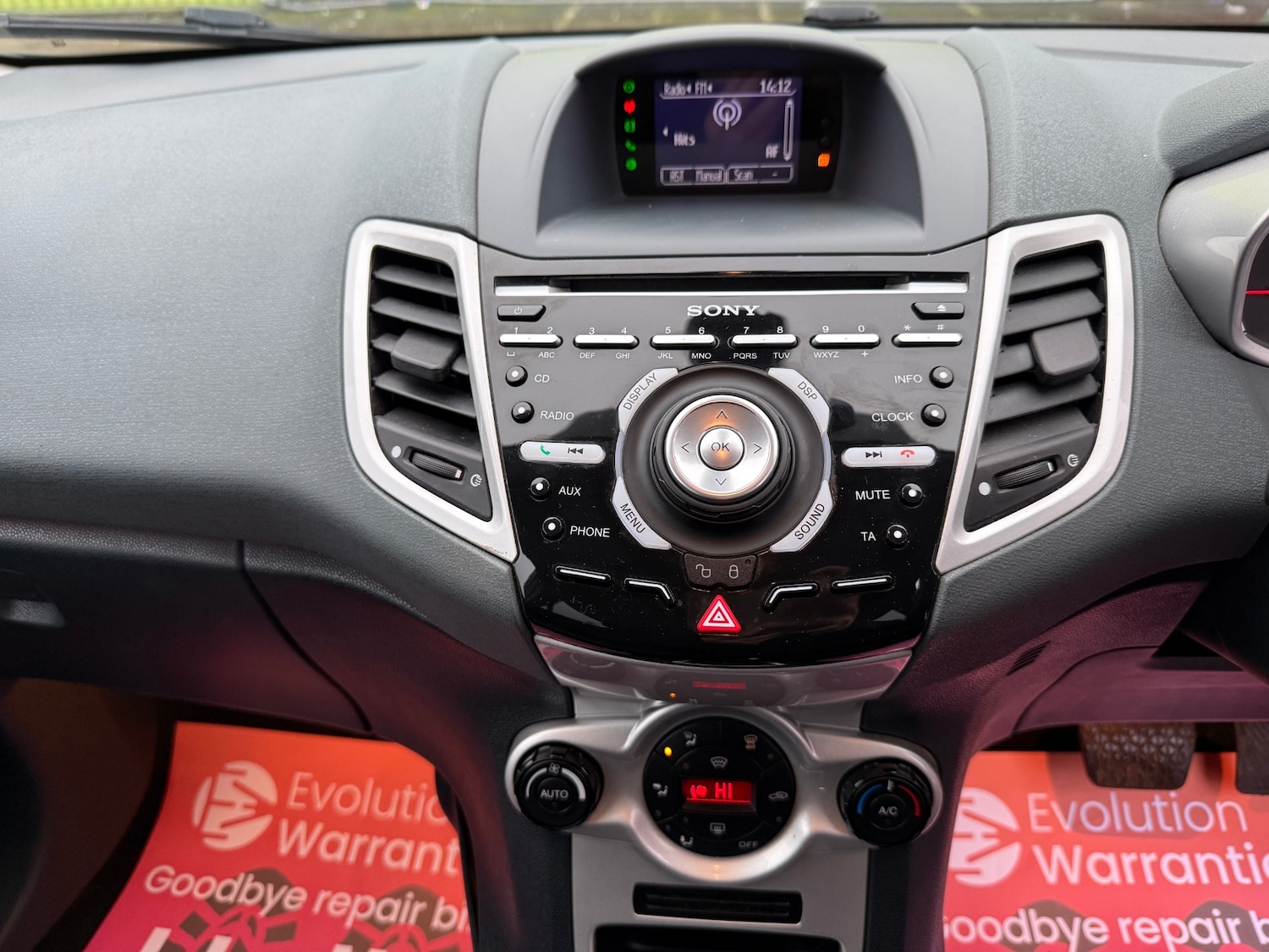 Used Ford Fiesta 2010 for sale - 77041042: Photo 15