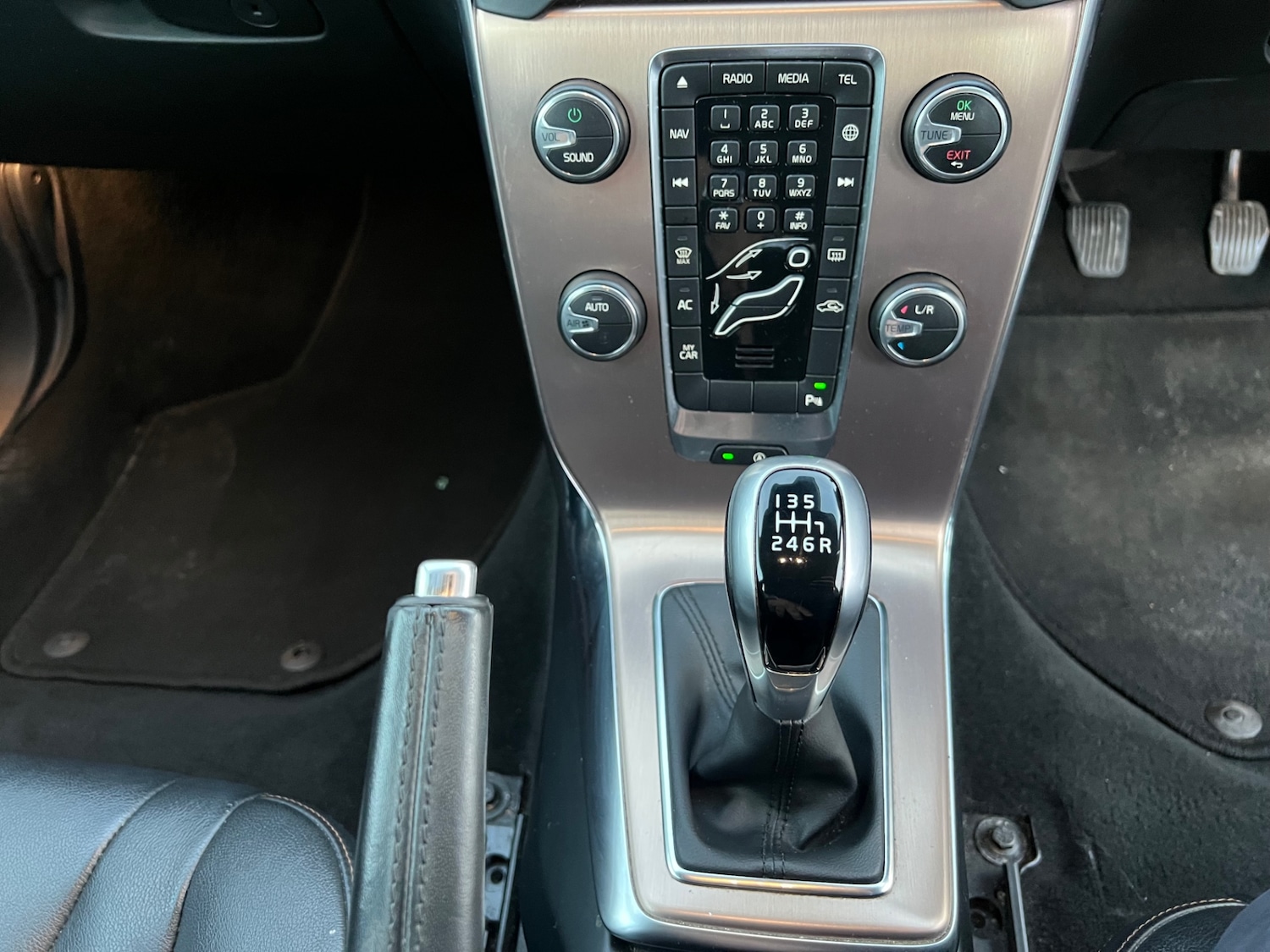 Used Volvo V40 2017 for sale - 76294396: Photo 19