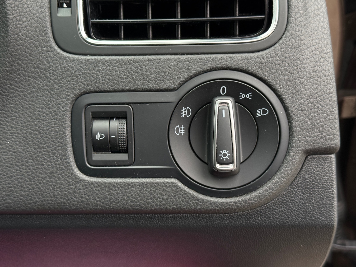 Used Volkswagen Polo 2016 for sale - 77834666: Photo 15