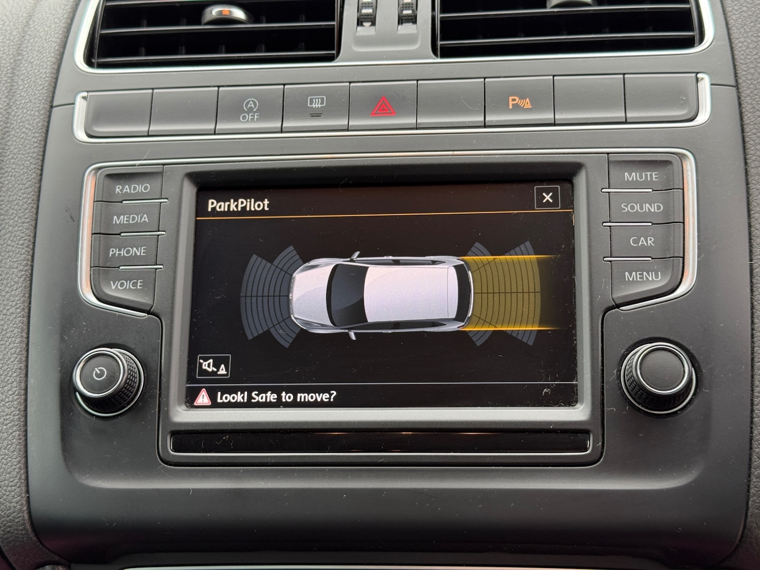 Used Volkswagen Polo 2016 for sale - 77834666: Photo 25