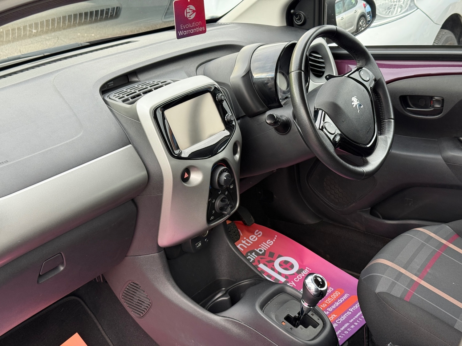 Used Peugeot 108 2016 for sale - 76526762: Photo 12