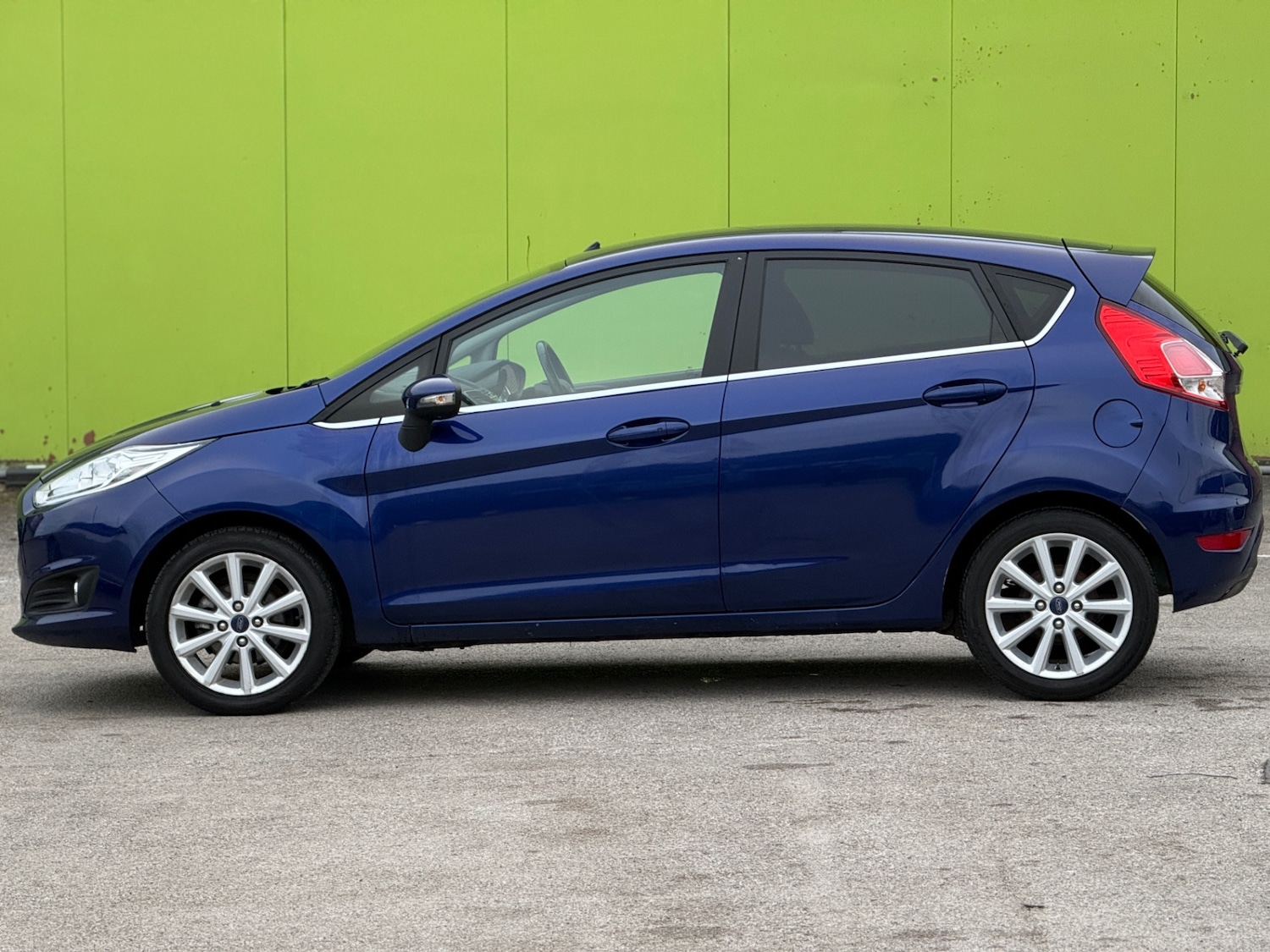 Used Ford Fiesta 2015 for sale - 78036289: Photo 8