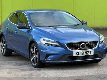 Used Volvo V40 2018 for sale - 78232630: Photo