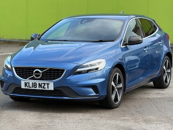 Used Volvo V40 2018 for sale - 78232630: Photo