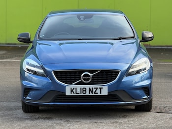 Used Volvo V40 2018 for sale - 78232630: Photo