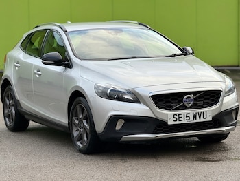 2015 (15) - D2 Cross Country Lux 5dr Powershift