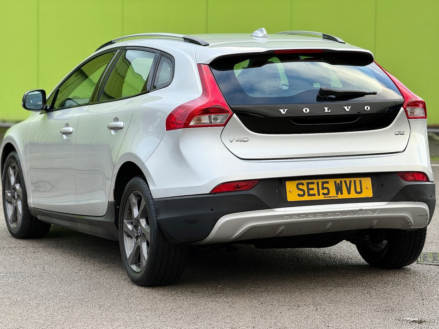 Used Volvo V40 2015 for sale - 77564327: Photo 6