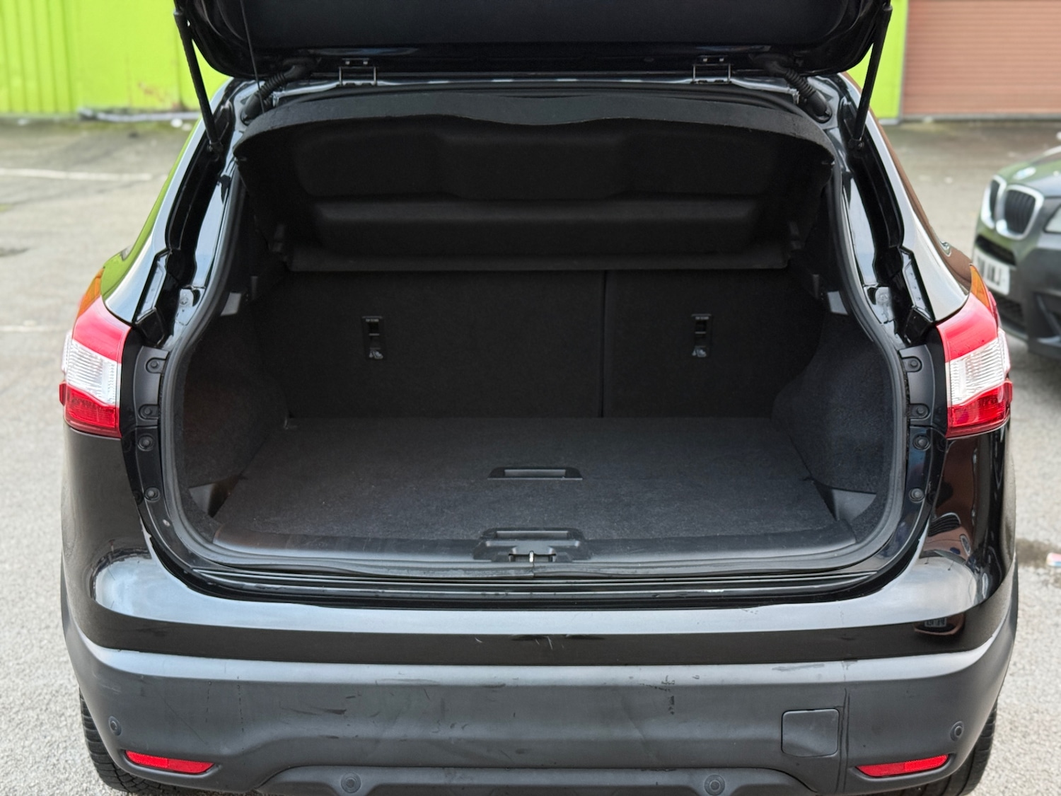 Used Nissan Qashqai 2016 for sale - 77247678: Photo 11