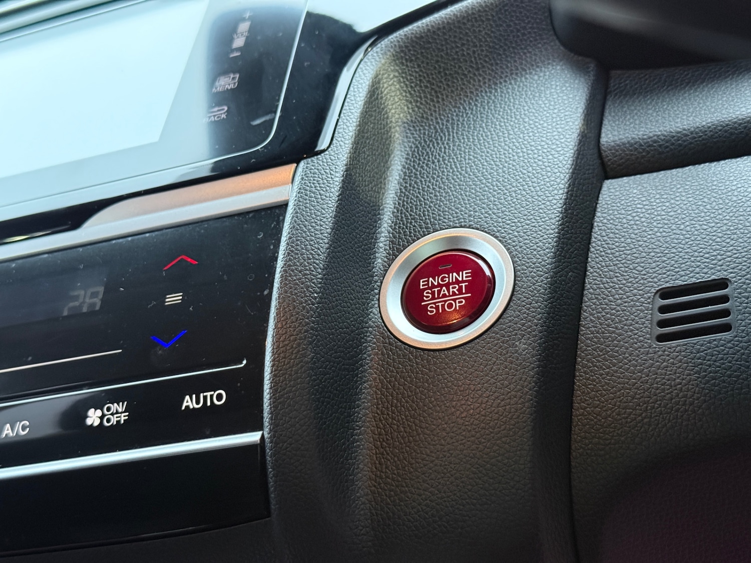 Used Honda Jazz 2016 for sale - 77437978: Photo 24