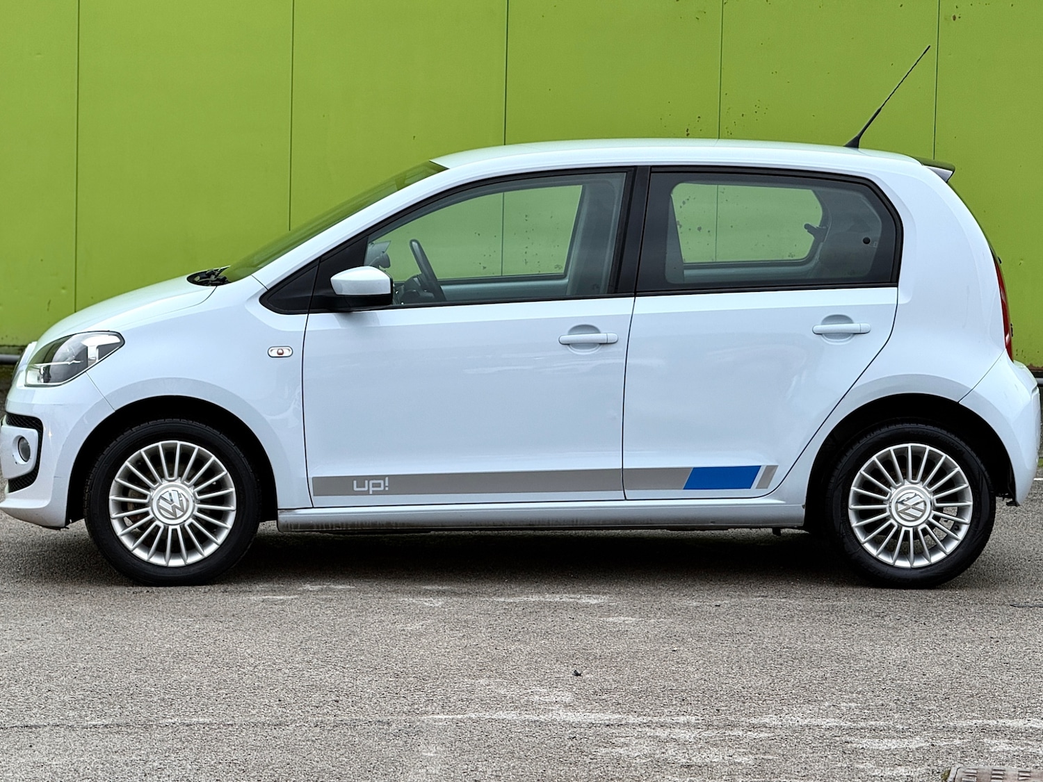 Used Volkswagen up! 2013 for sale - 77399963: Photo 7