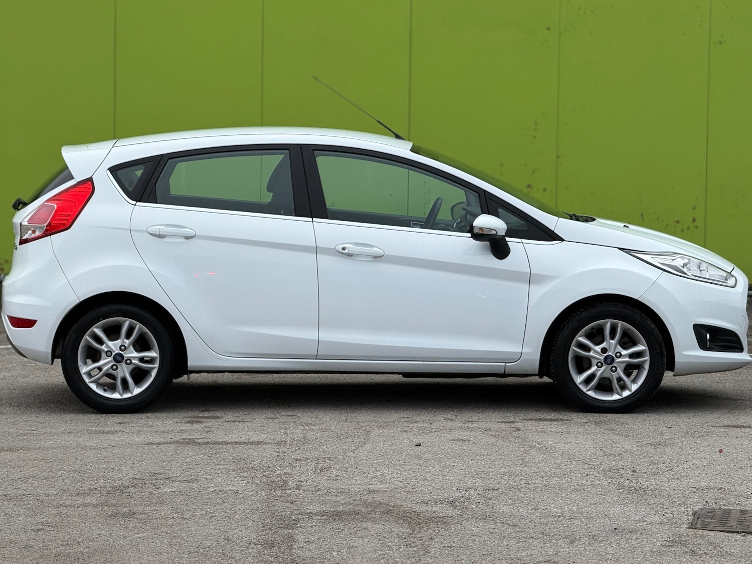 Used Ford Fiesta 2016 for sale - 77834670: Photo 5