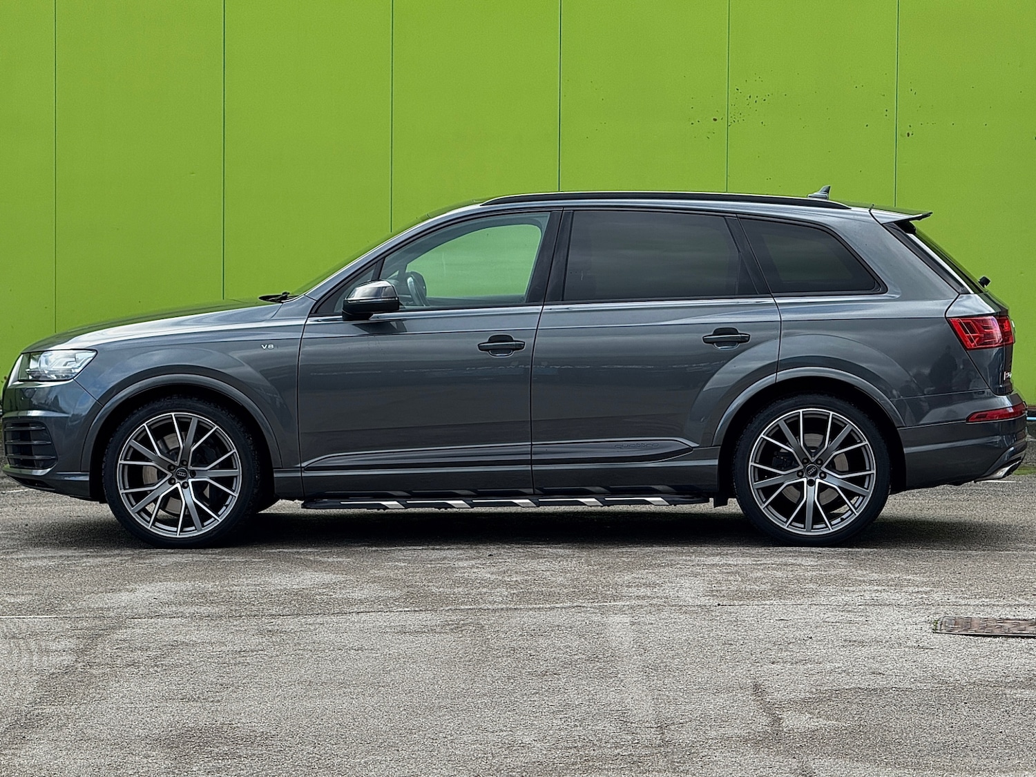 Used Audi Q7 2018 for sale - 76527265: Photo 8