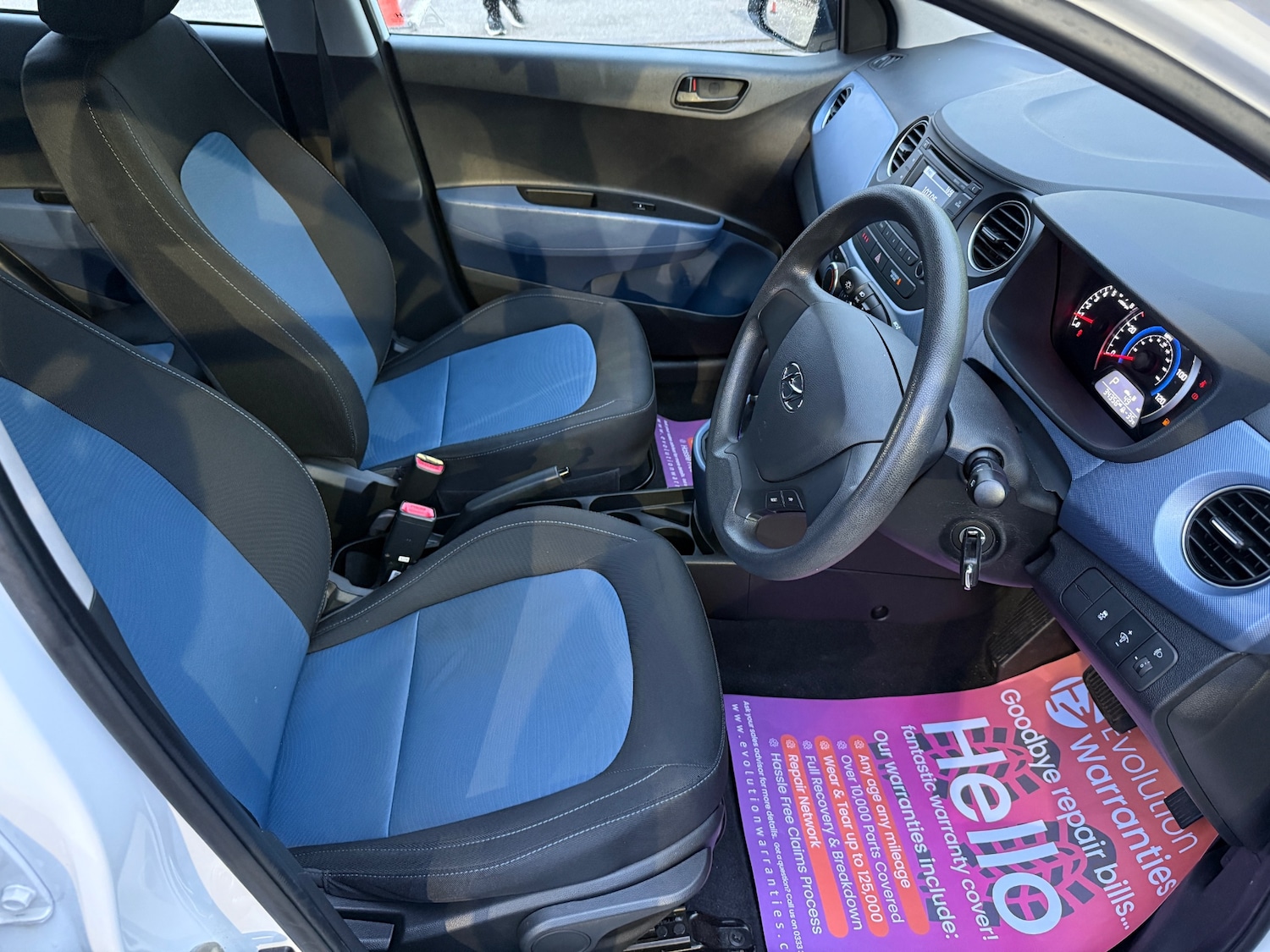 Used Hyundai i10 2014 for sale - 76526759: Photo 15