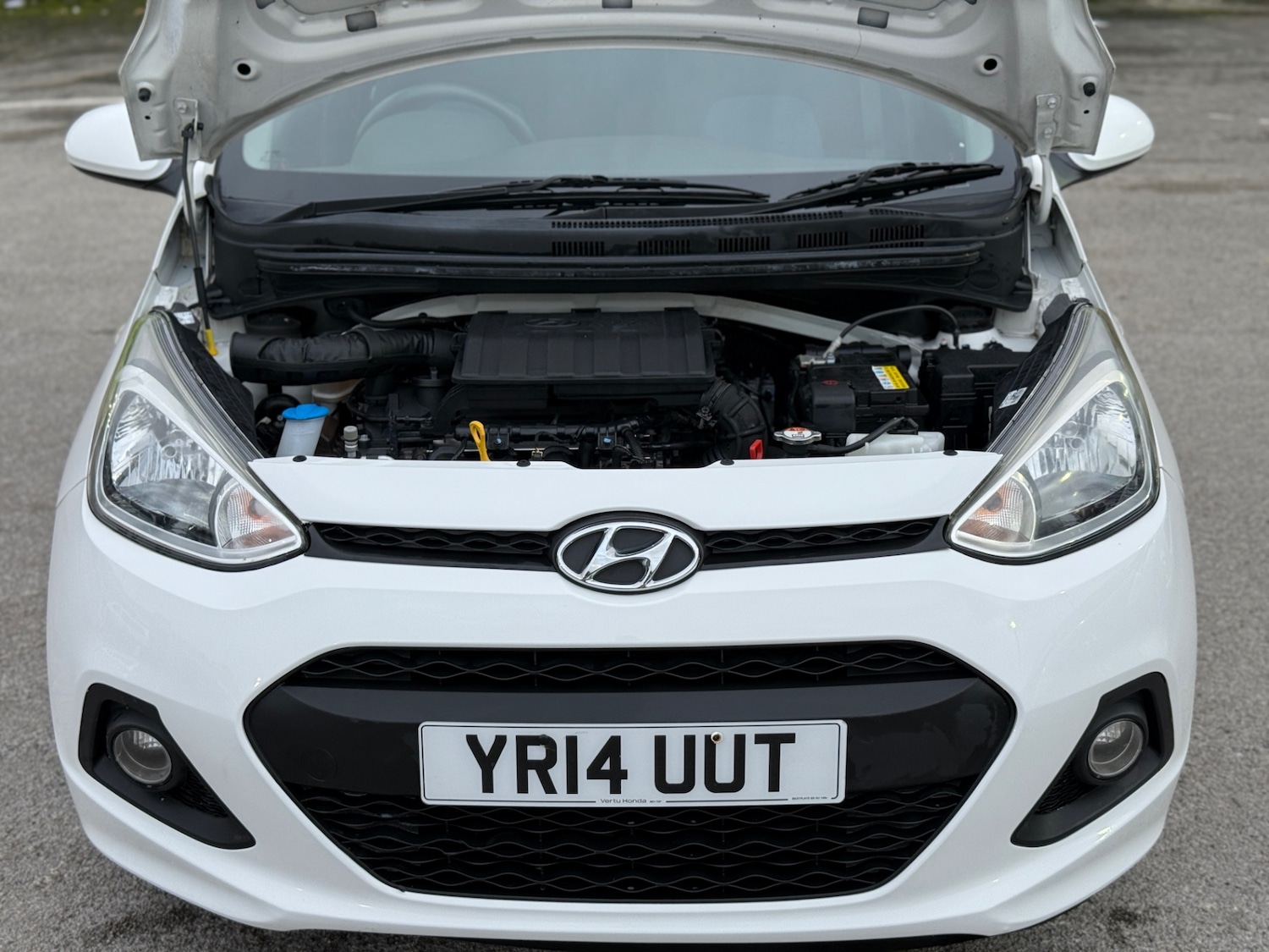 Used Hyundai i10 2014 for sale - 76526759: Photo 9