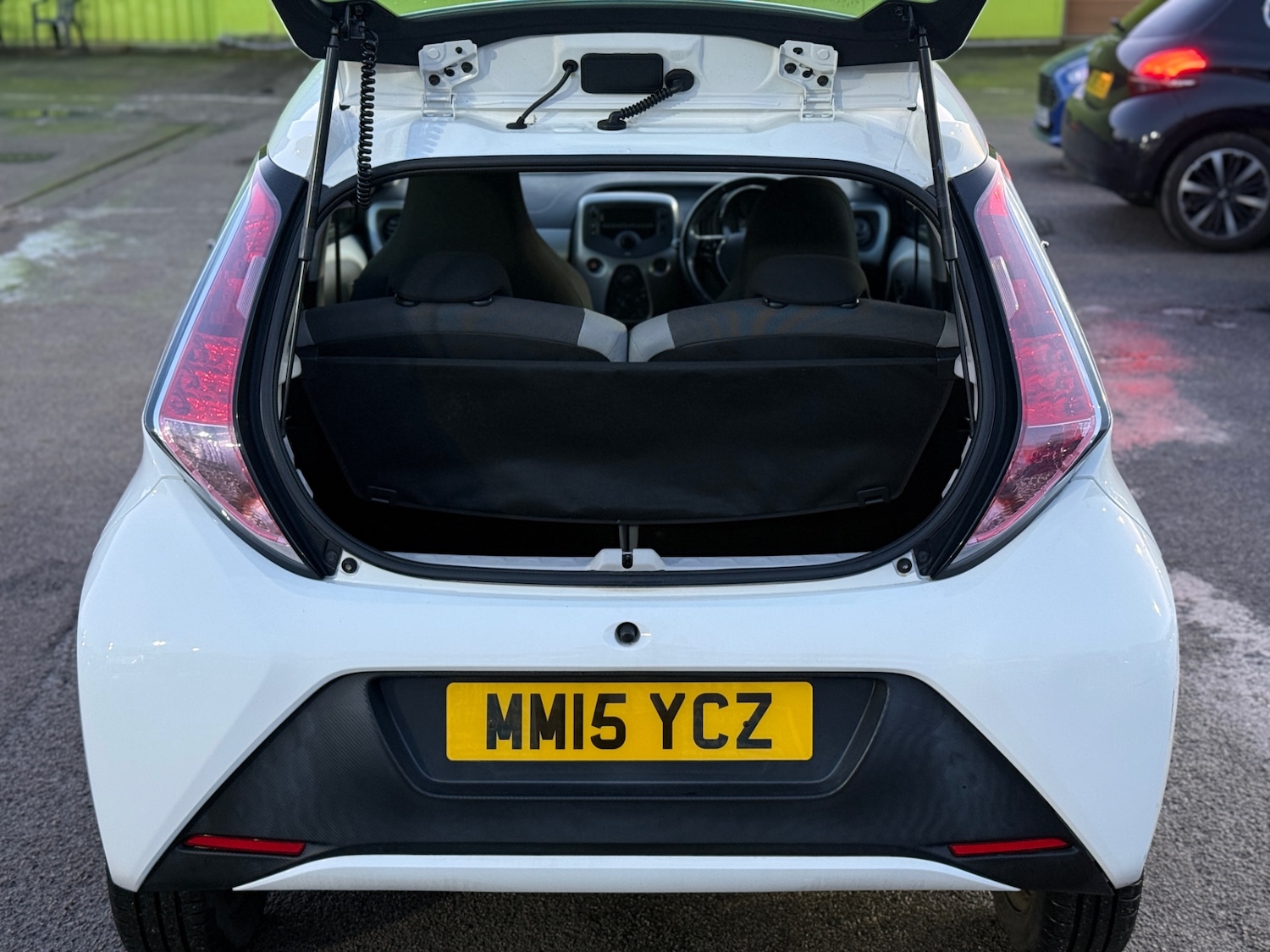 Used Toyota AYGO 2015 for sale - 77157366: Photo 11