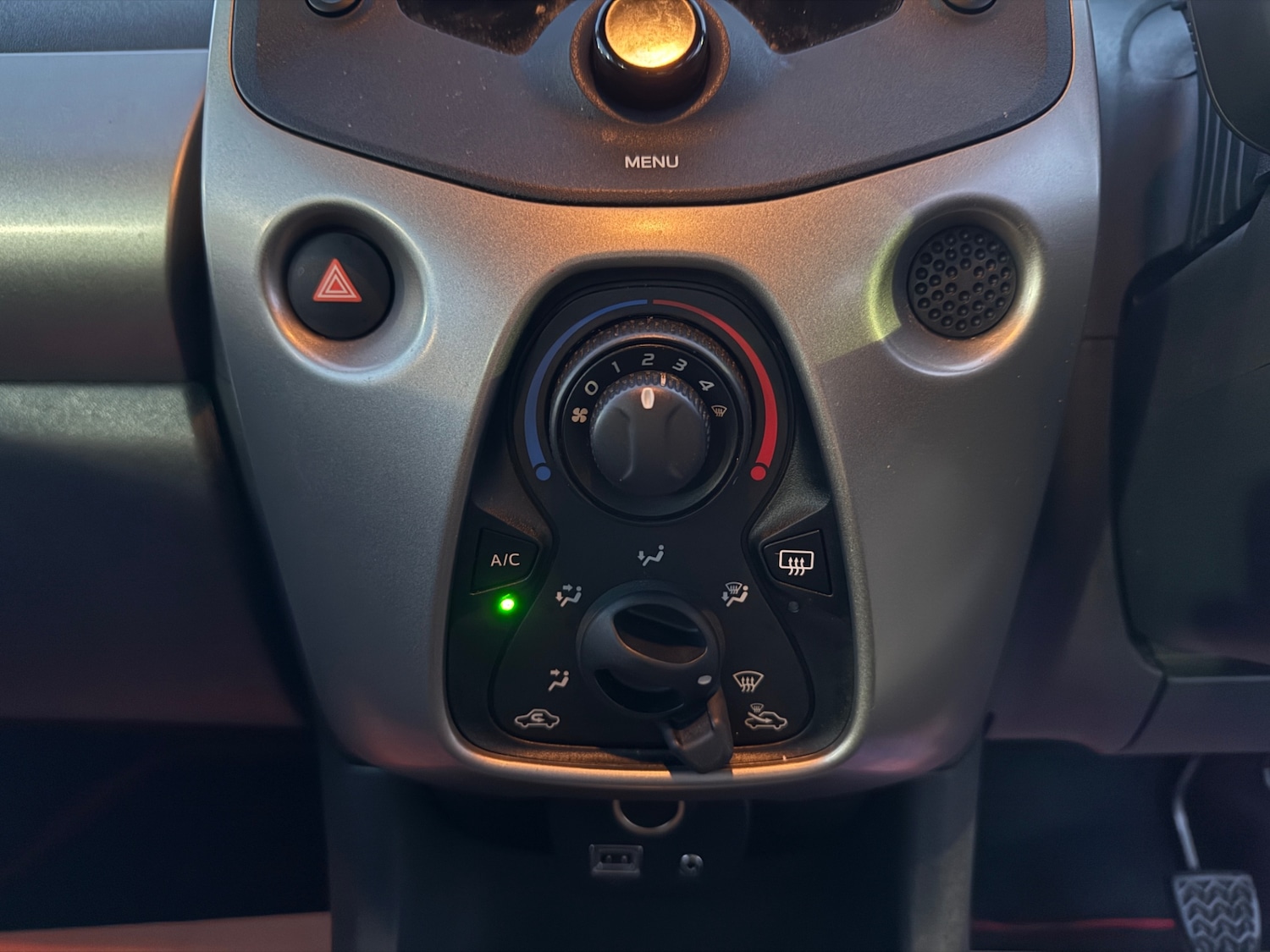 Used Toyota AYGO 2015 for sale - 77157366: Photo 21