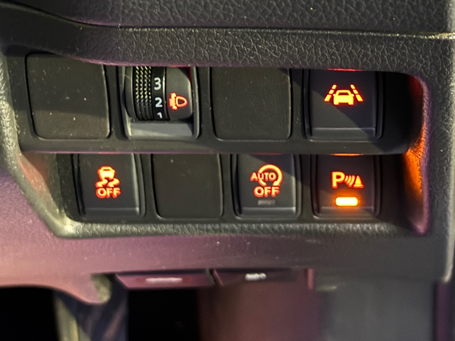 Used Nissan Qashqai 2015 for sale - 77041495: Photo 22