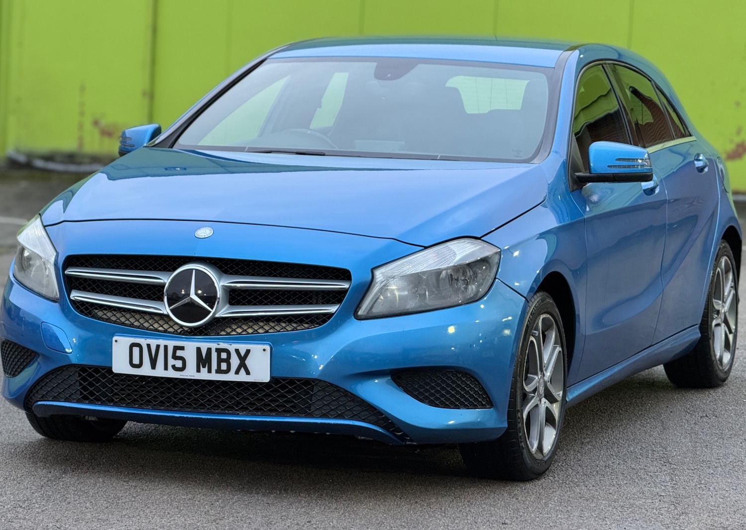 Used Mercedes-Benz A-Class 2015 for sale - 77247646: Photo 2