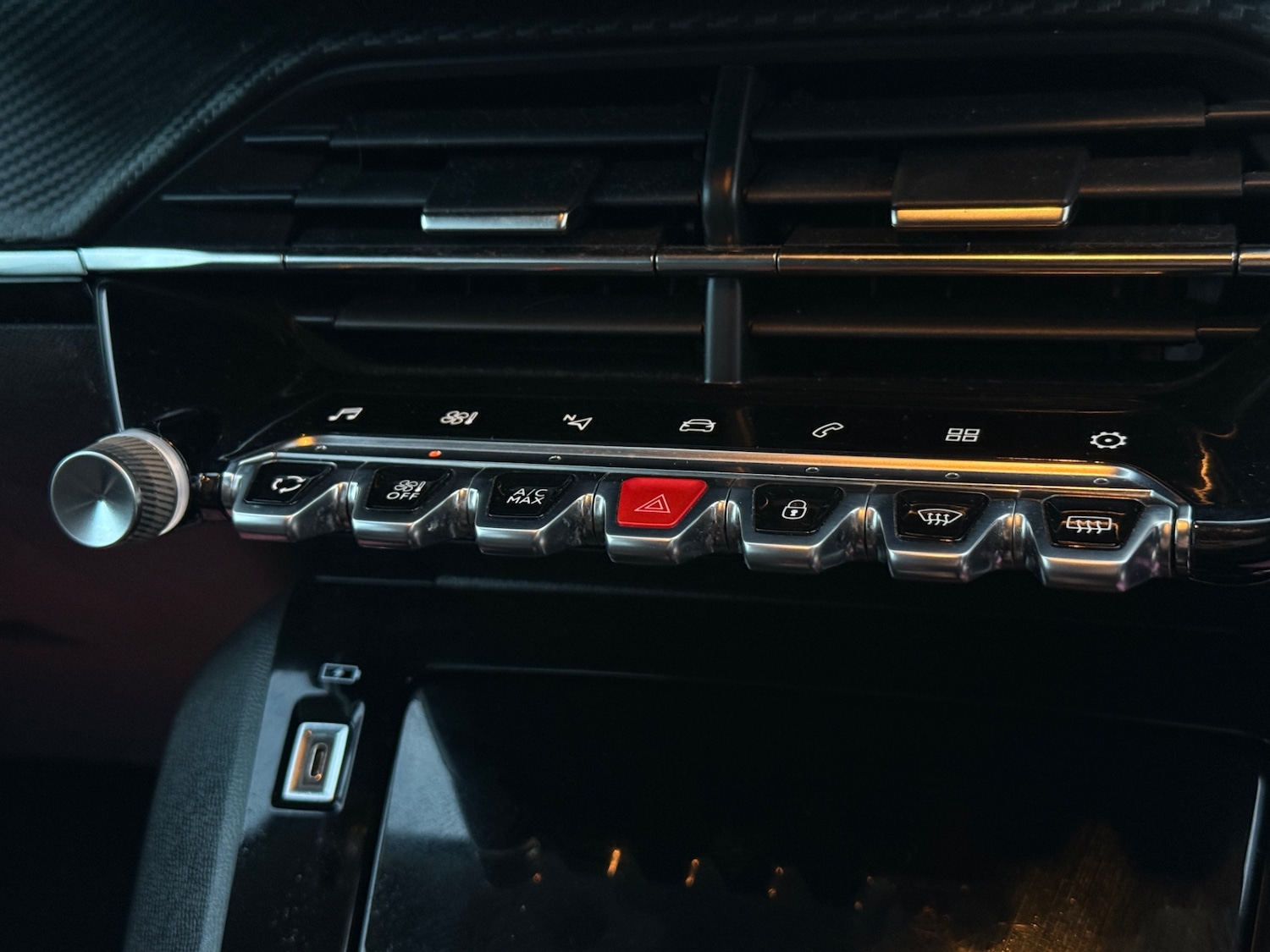 Used Peugeot 208 2020 for sale - 77564320: Photo 23