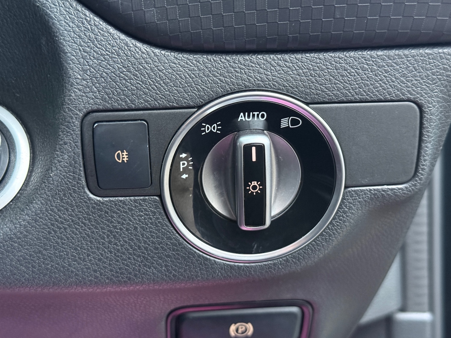 Used Mercedes-Benz A-Class 2017 for sale - 77371940: Photo 25