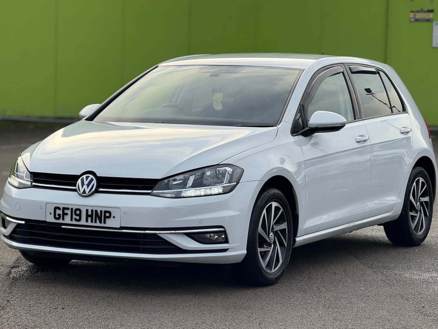 Used Volkswagen Golf 2019 for sale - 76672211: Photo 2