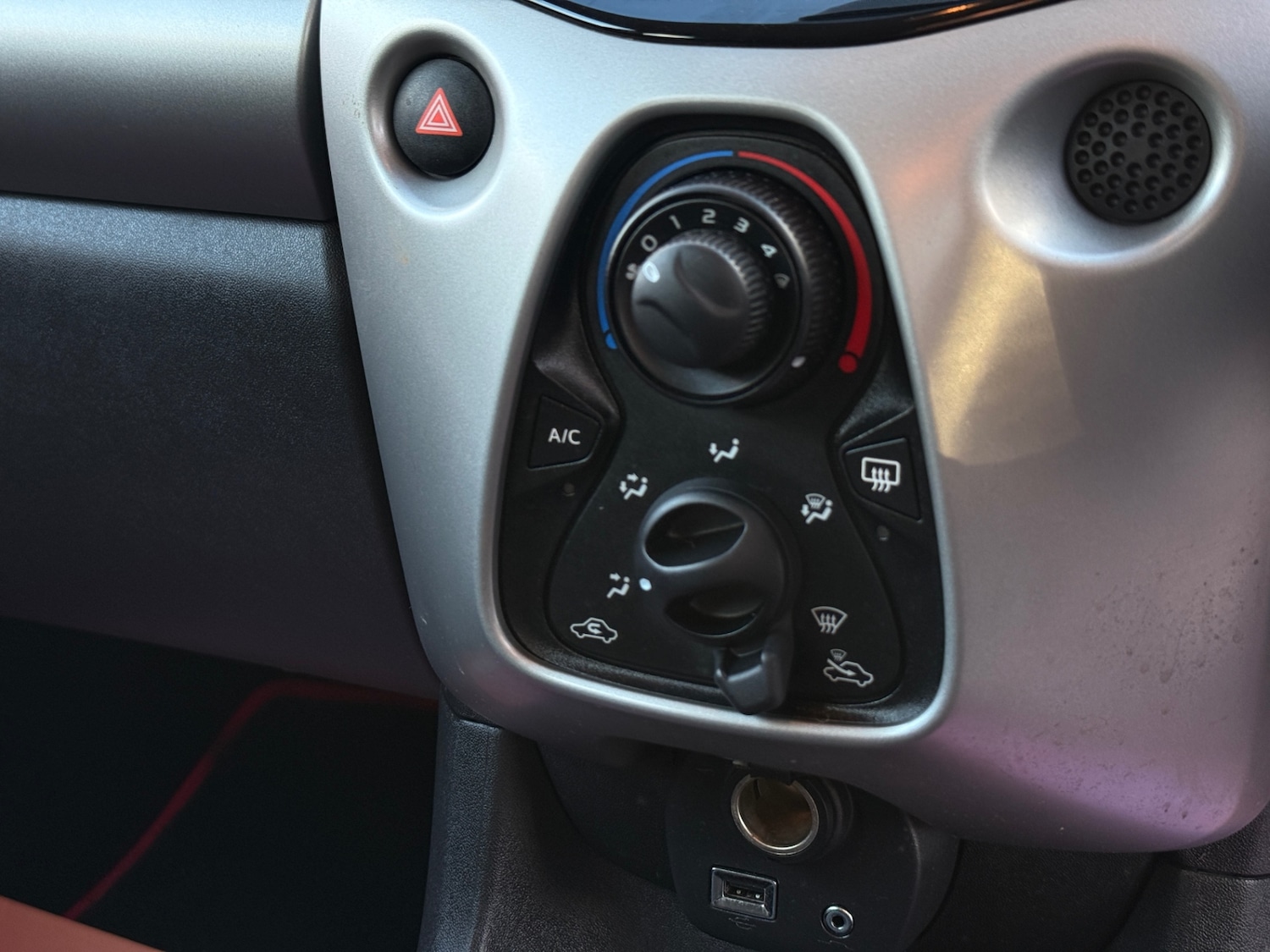 Used Peugeot 108 2017 for sale - 78199024: Photo 18