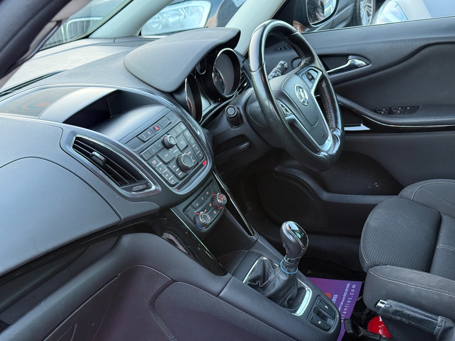 Used Vauxhall Zafira 2015 for sale - 77248329: Photo 14