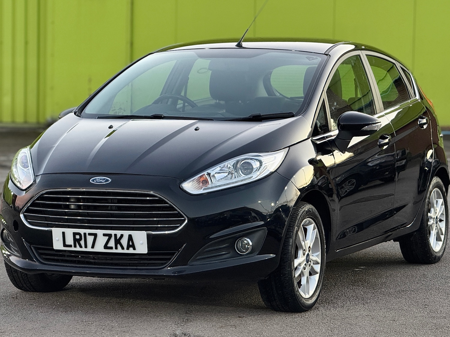 Used Ford Fiesta 2017 for sale - 76428655: Photo 2