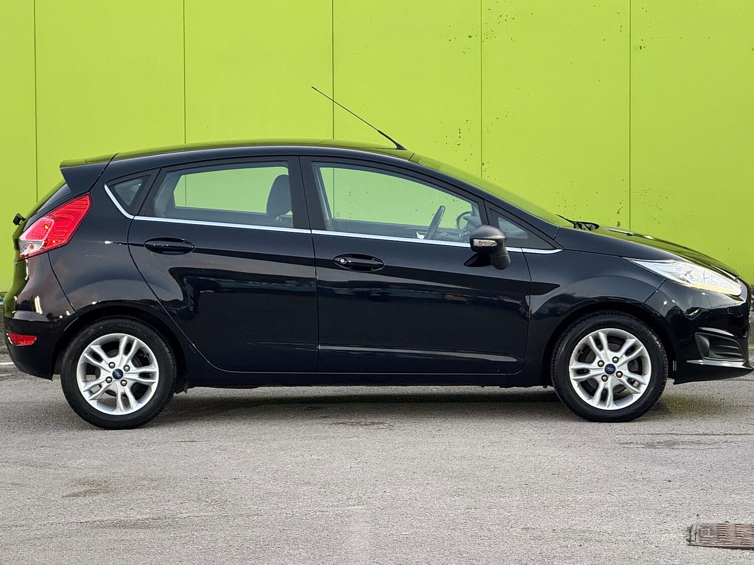 Used Ford Fiesta 2017 for sale - 76428655: Photo 8